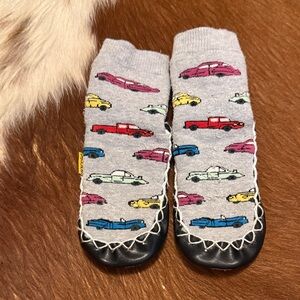 Moccis Gray Baby Moccasins with Car Print